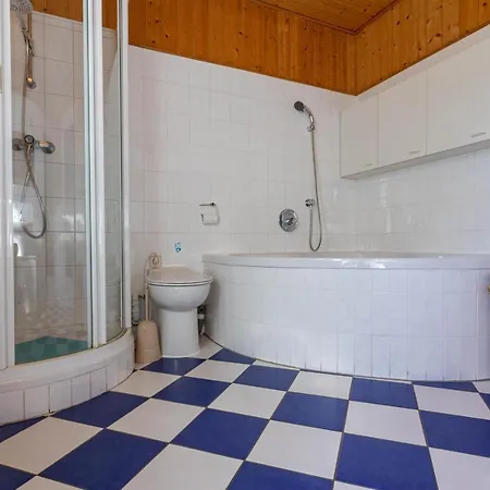 Theo 109 Διαμέρισμα *