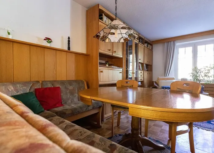 Theo 109 Apartment *