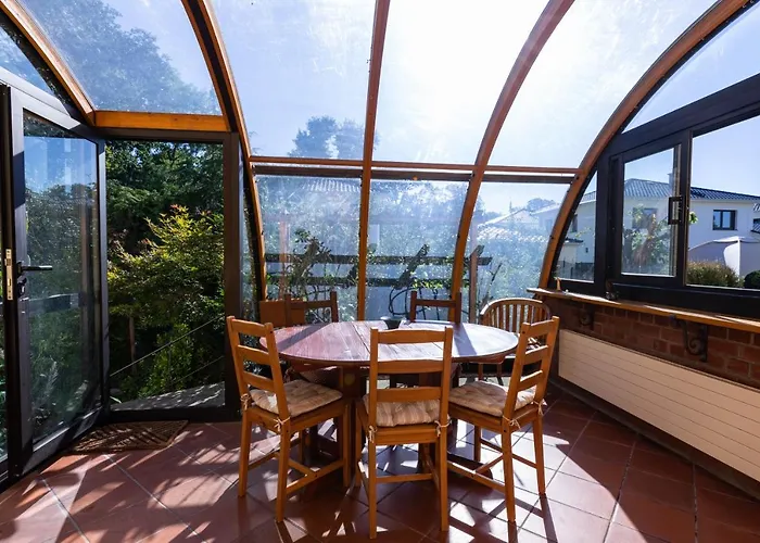 Theo 109 Apartament *